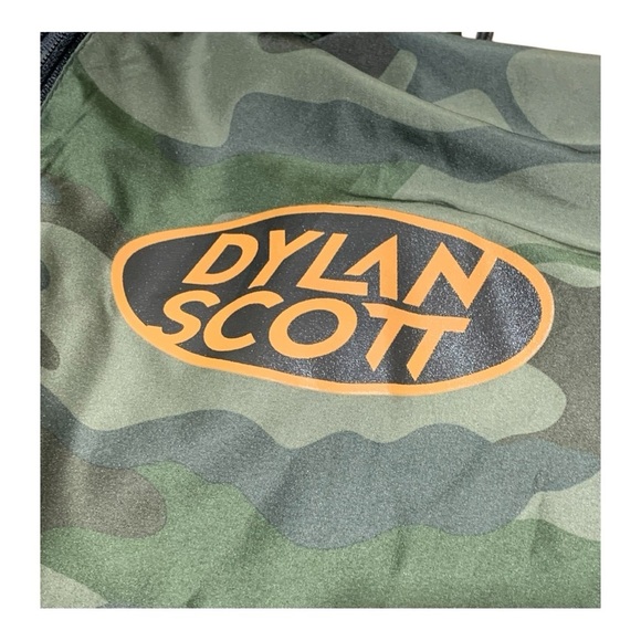 Men’s Dylan Scott “Living The Best Life” Tour Camo Zip Front Hooded Windbreaker - Picture 3 of 5